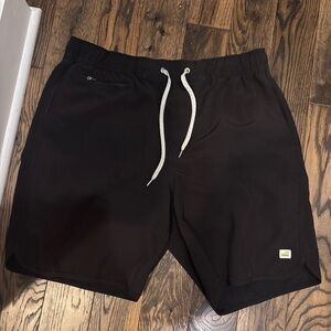 Men's Vuori Black Shorts